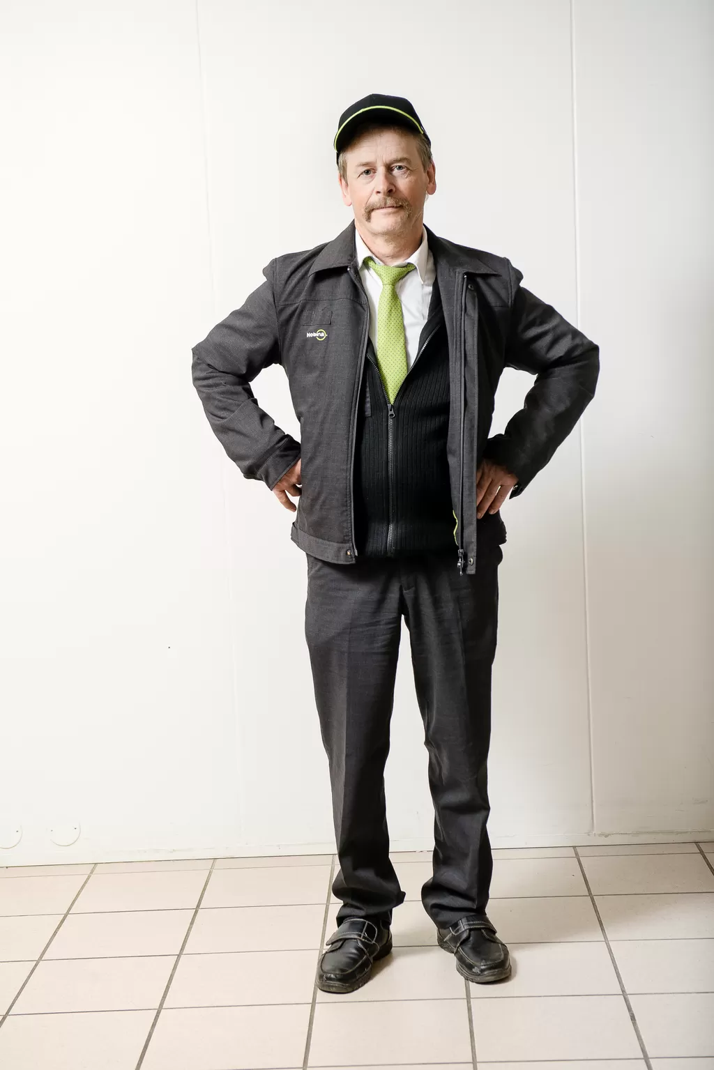 Porno suratkash kelinni toyidan oldin sikdi.